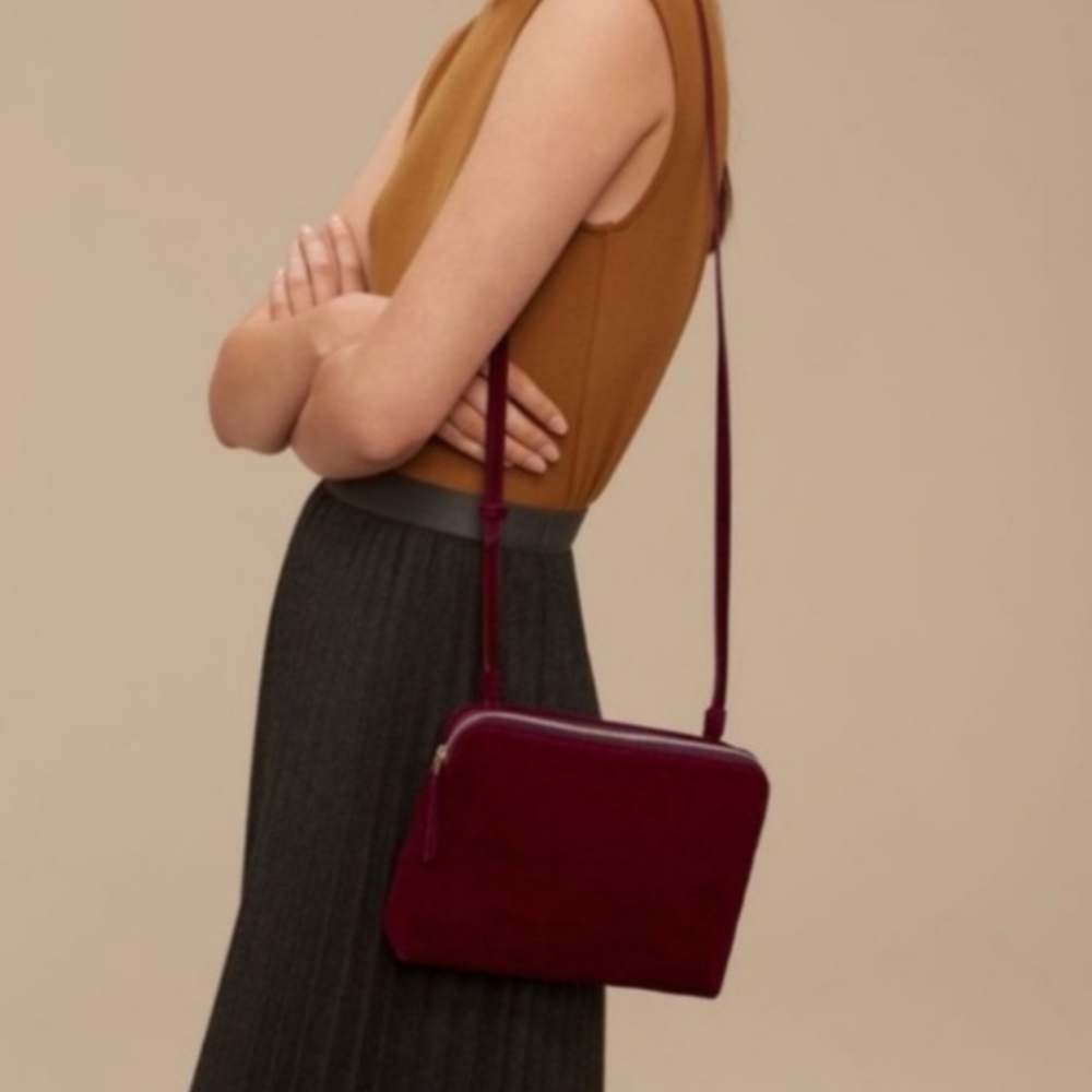 Black Aritizia Babaton Wentworth Crossbody Bag Leather Purse